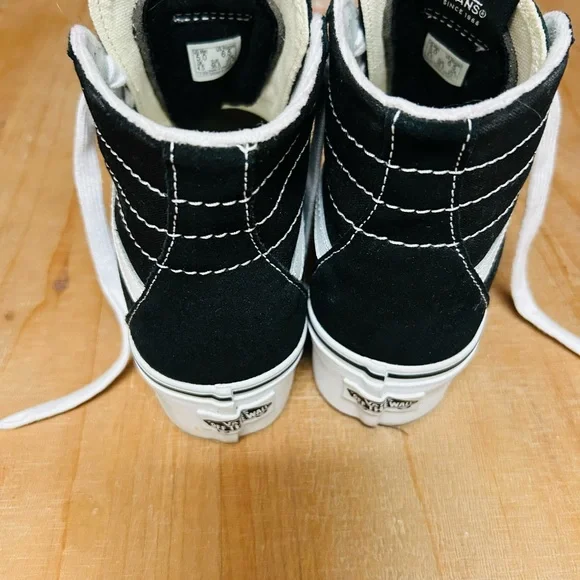 Vans Women's Sk8-Hi Tapered Stackform Size 6.5 - Picture 4 of 5